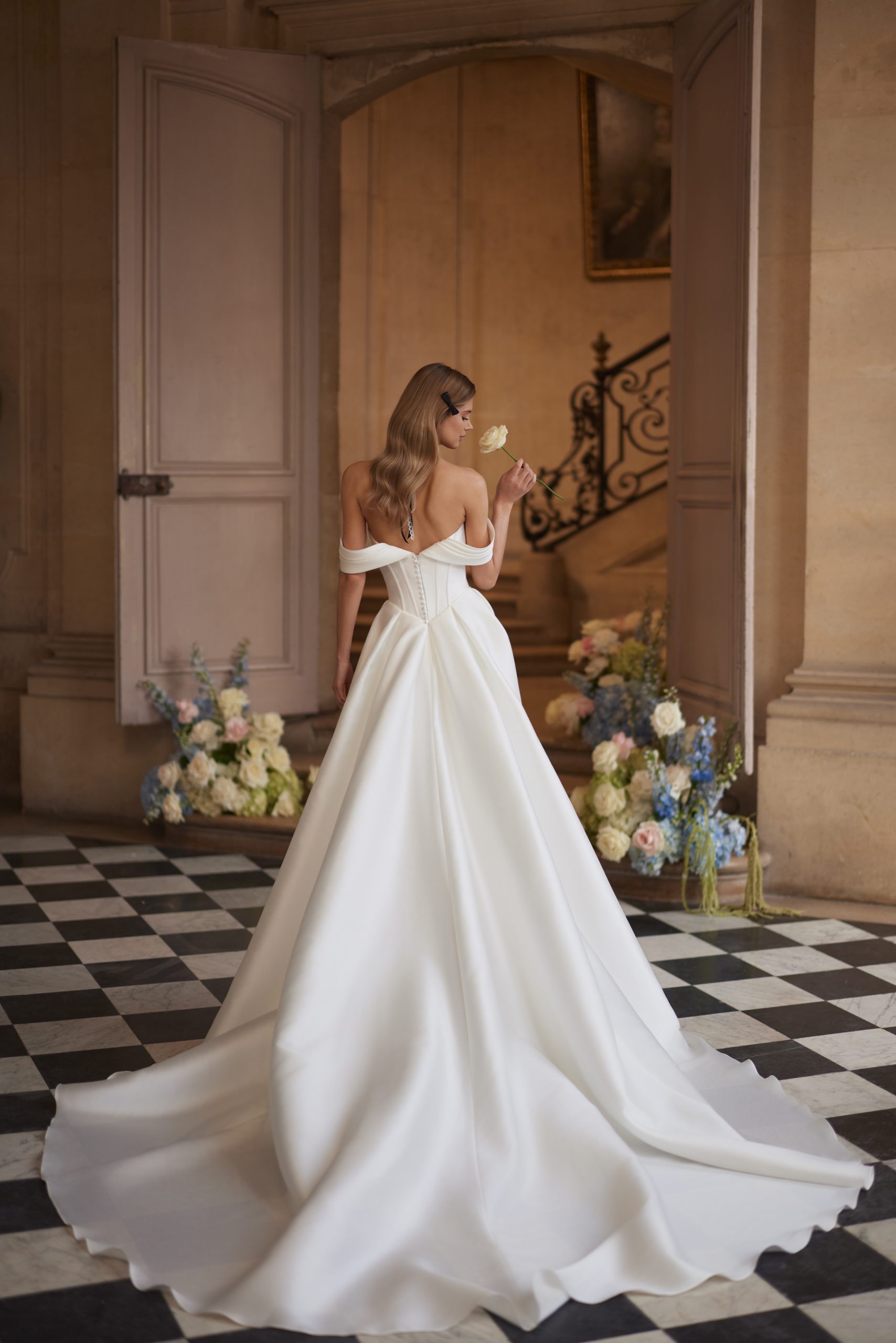 alienor-dama-couture-de-dos-traine