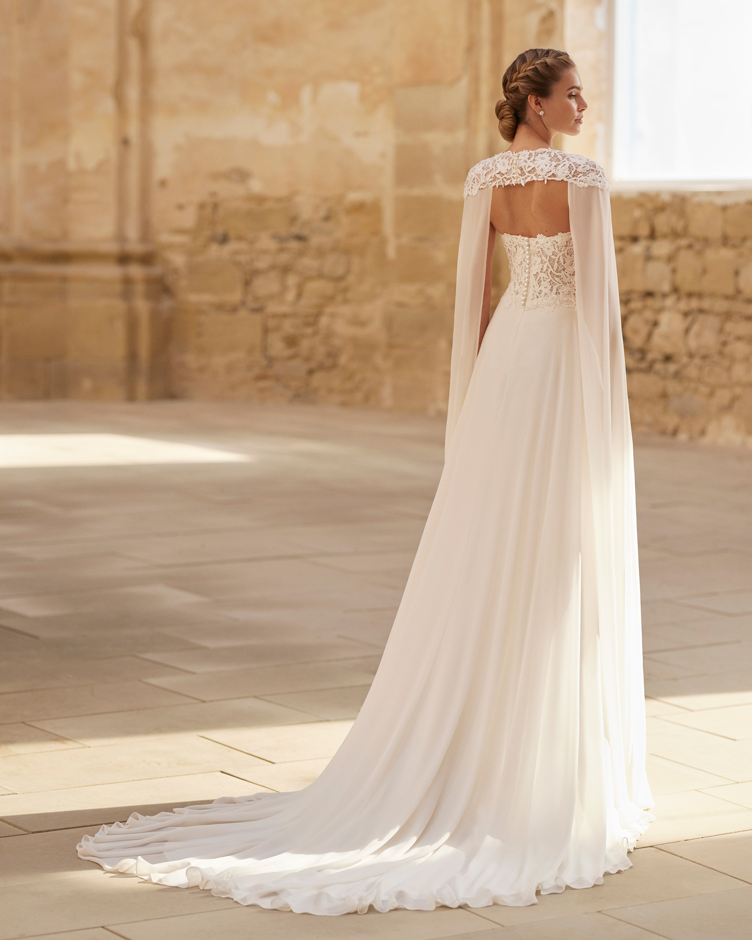 halo-alma-novia-robe-de-mariee-fluide-bohème-ivana-bianca-aubagne-marseille-toulon-aix (3)