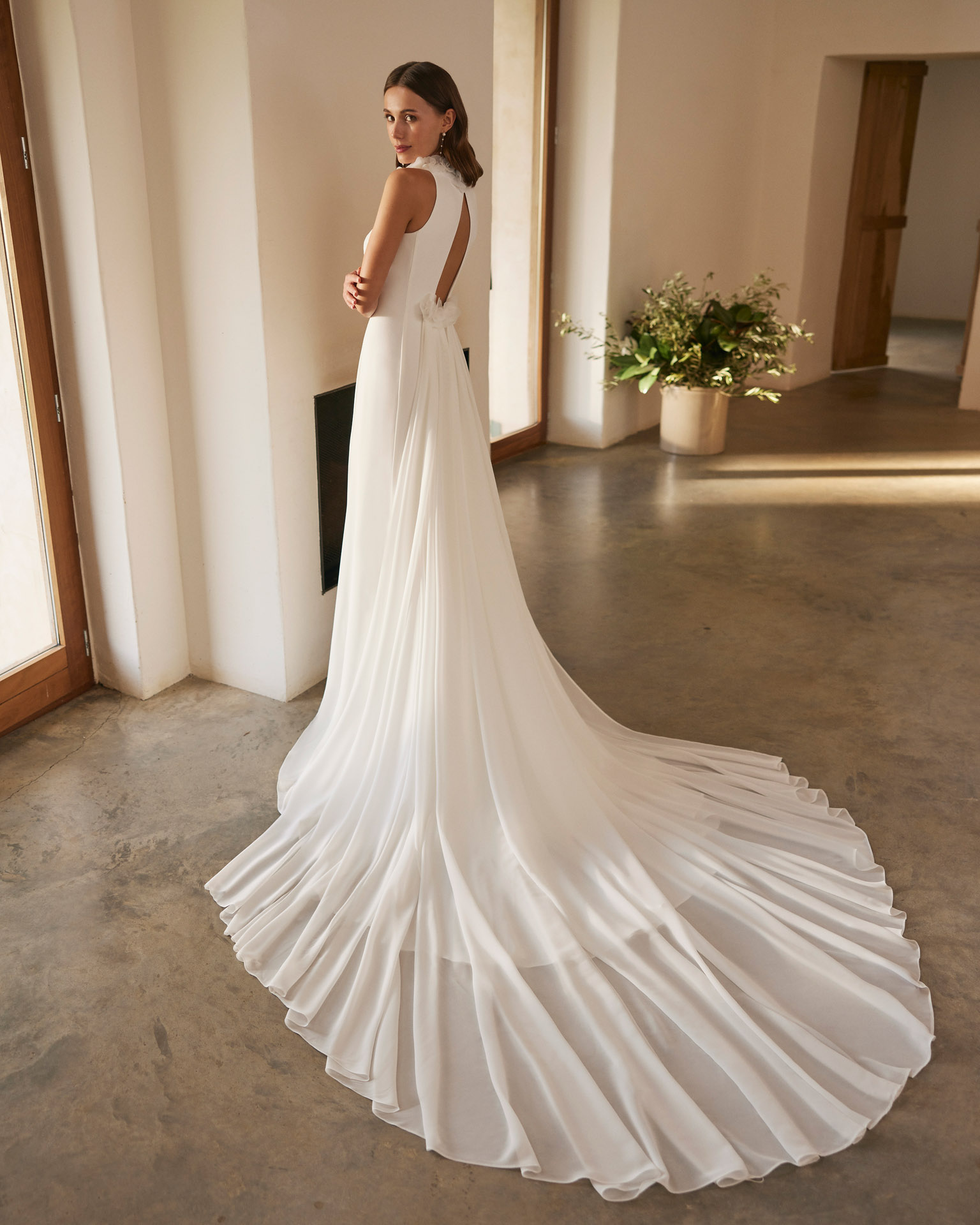 namet-robe-mariee-alma-novia-col-americain-aubagne-toulon (3)