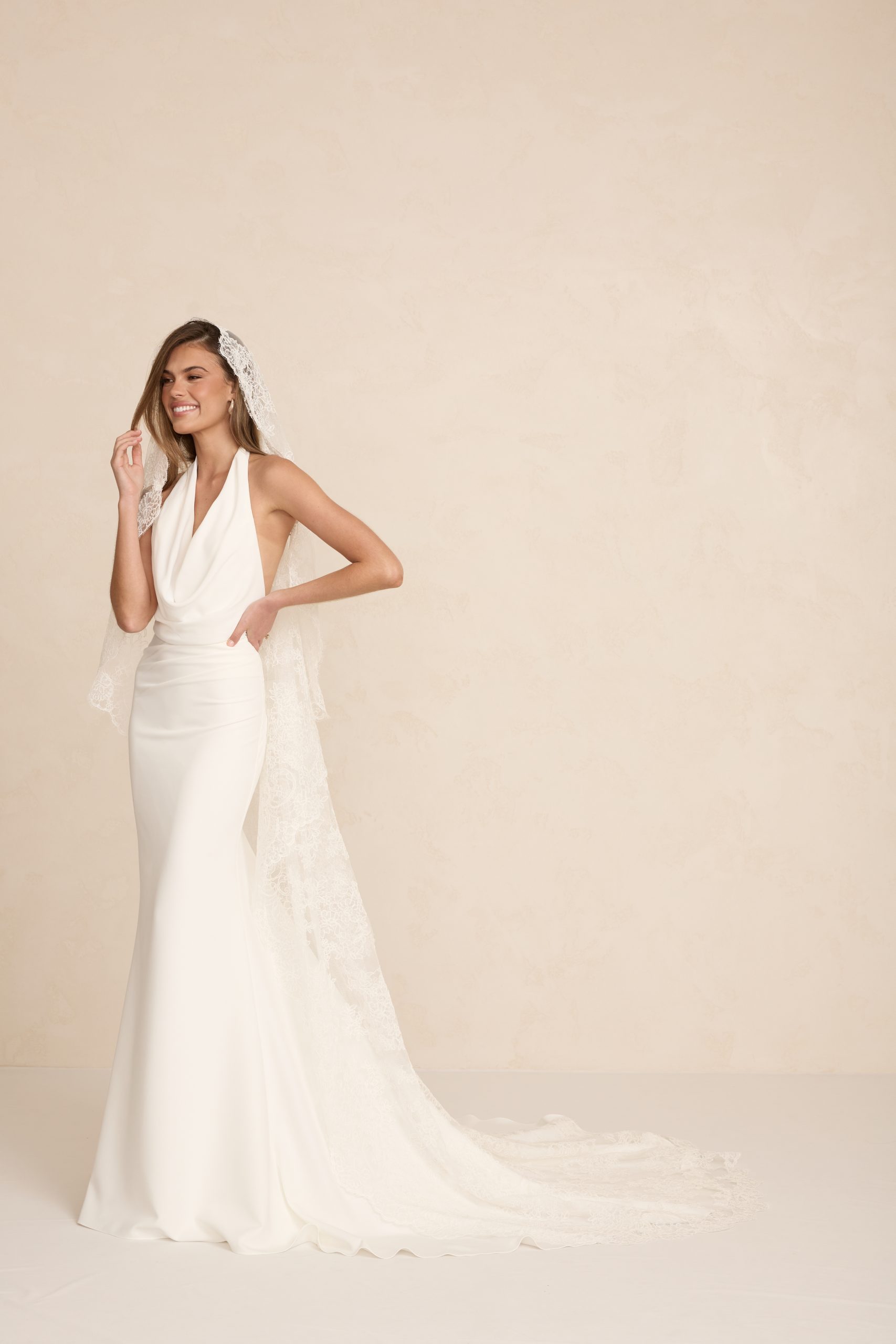 palmer-made-with-love-mwl-robe-mariee-sirene-dentelle-dos-nu-ivana-bianca (2)