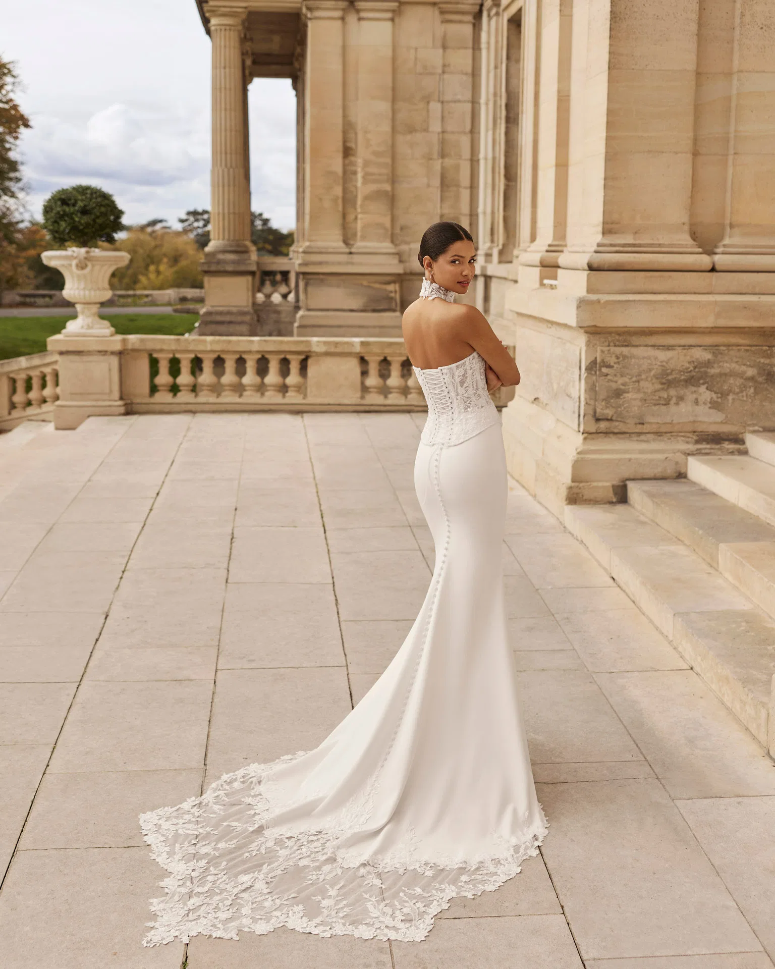 Robe de mariée Abigay sirène Rosa Clara au showroom Ivana Bianca à Aubagne