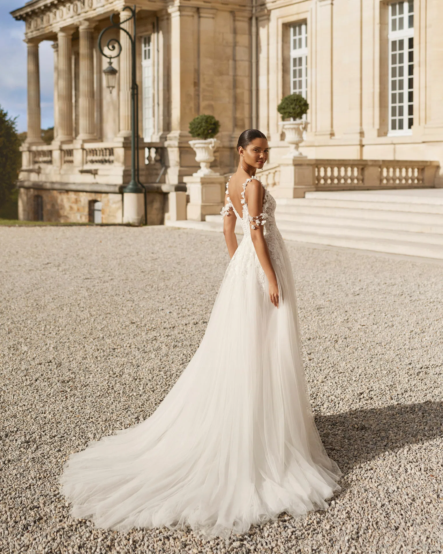 Robe de mariée Alba Rosa Clara fluide dos nu