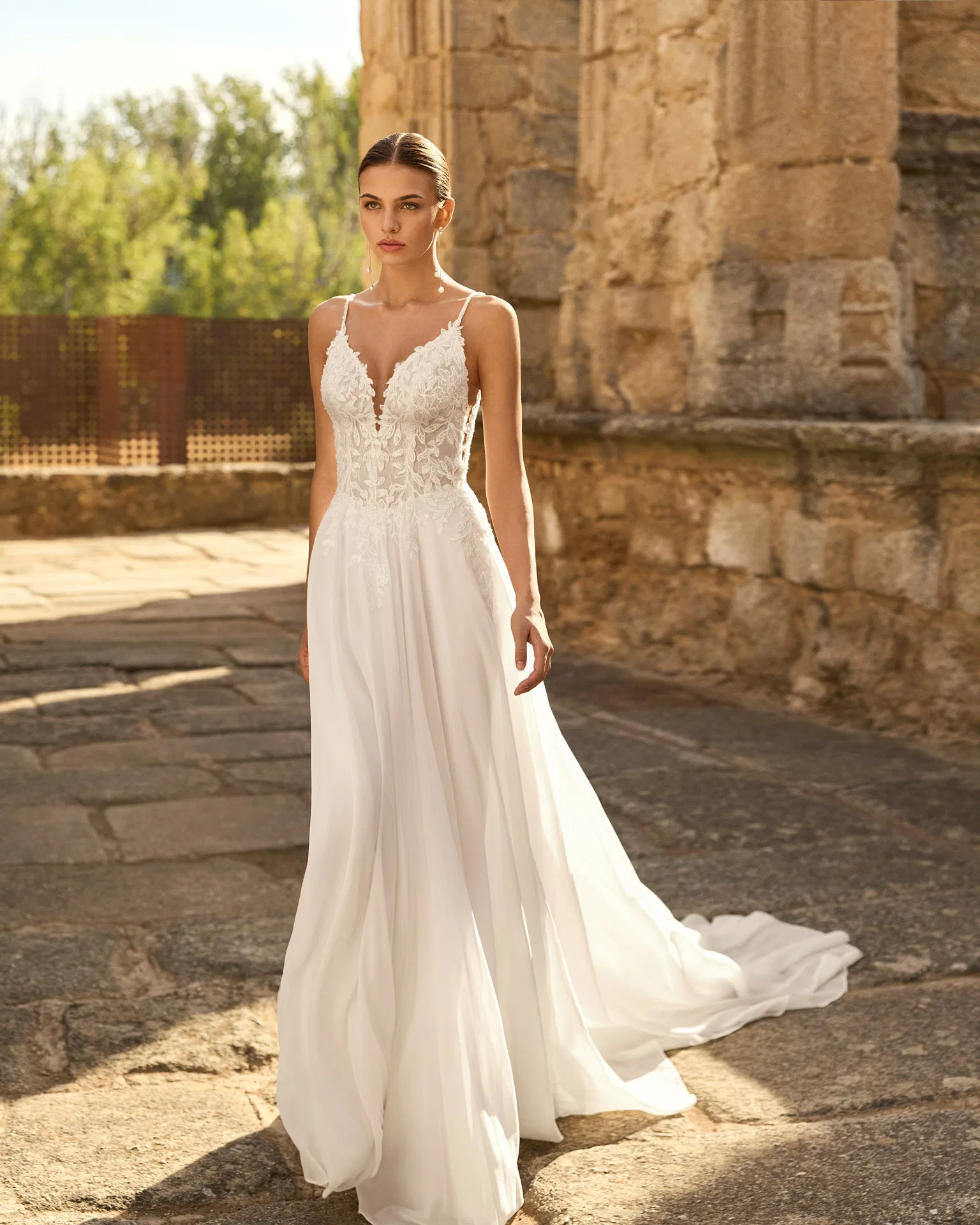 Robe de mariée Papiro Adriana Alier - vue de face - Aubagne