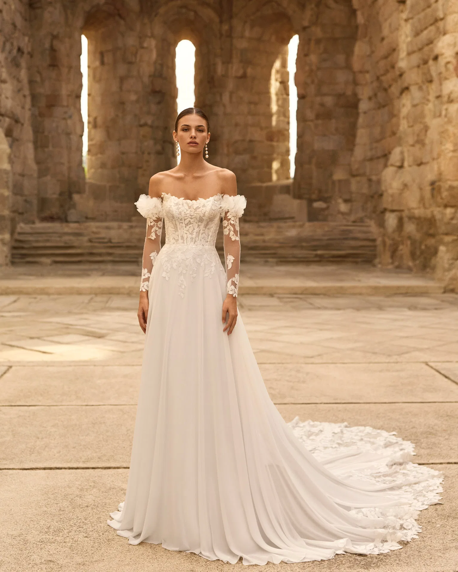 Robe de mariée Paraje Adriana Alier - bustier travaillé - Aubagne