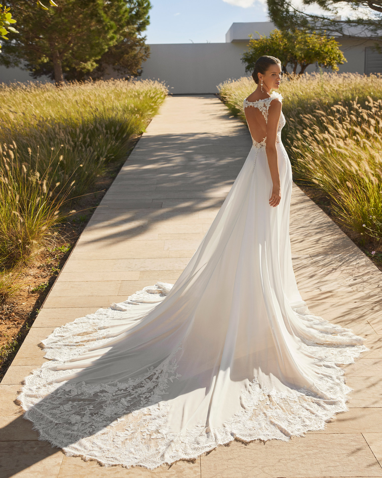 saphi-adriana-alier-robe-de-mariee-col-carre-fluide-aubagne-marignane (2)