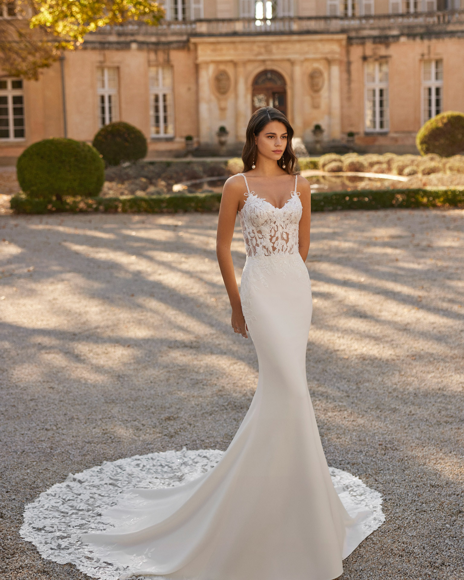 virian-rosa-clara-robe-mariee-sirene-crepe-traine-aubagne-toulon (1)